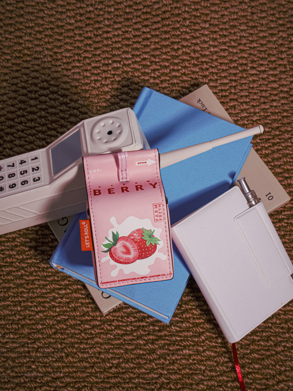 Milk Earphone Bag